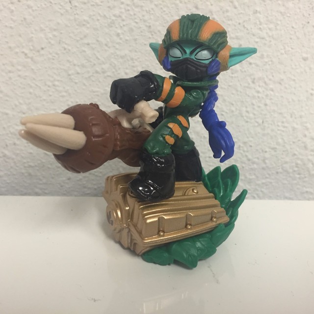 SUPER SHOT STEALTH ELF Skylanders Superchargers Nitro Stinger driver figure | eBay