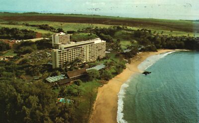 Hawaii, Kauai Surf Kalapaki Beach Wash Sand Golf Course Resort Vintage Postcard
