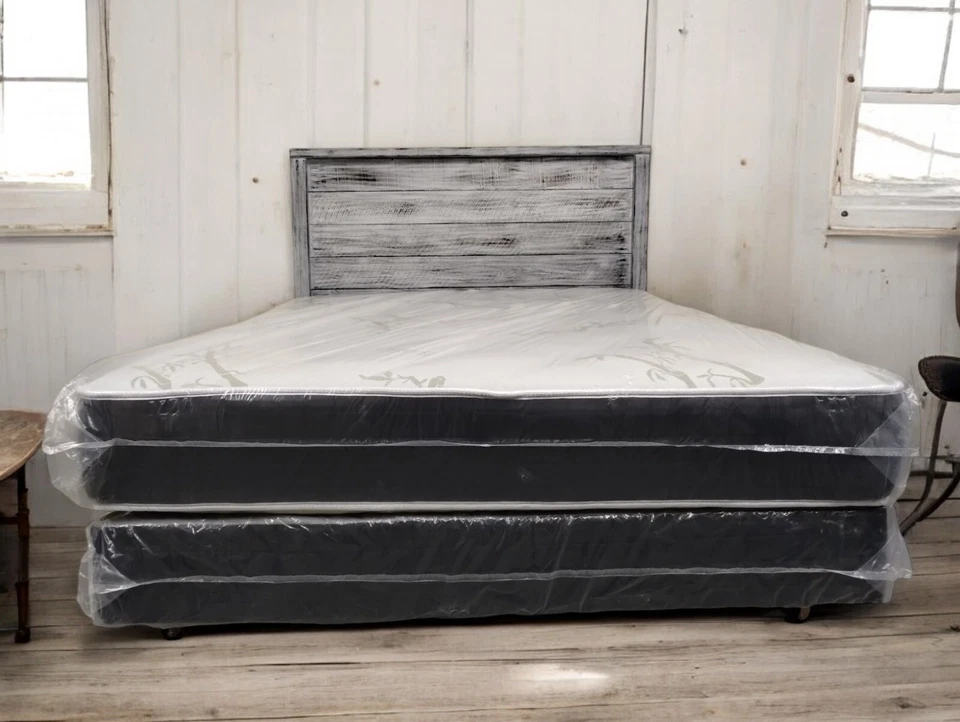 Cabecero de madera maciza artesanal envejecido encalado tamaño completo hecho en EE. UU. HBFWH Foto 2 de 4