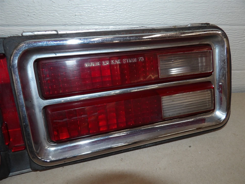 1973 PONTIAC BONNEVILLE CATALINA 2 & 4 PORTAS LH CONJUNTO DE LANTERNA TRASEIRA PARA MOTORISTA - Imagem 3 de 4