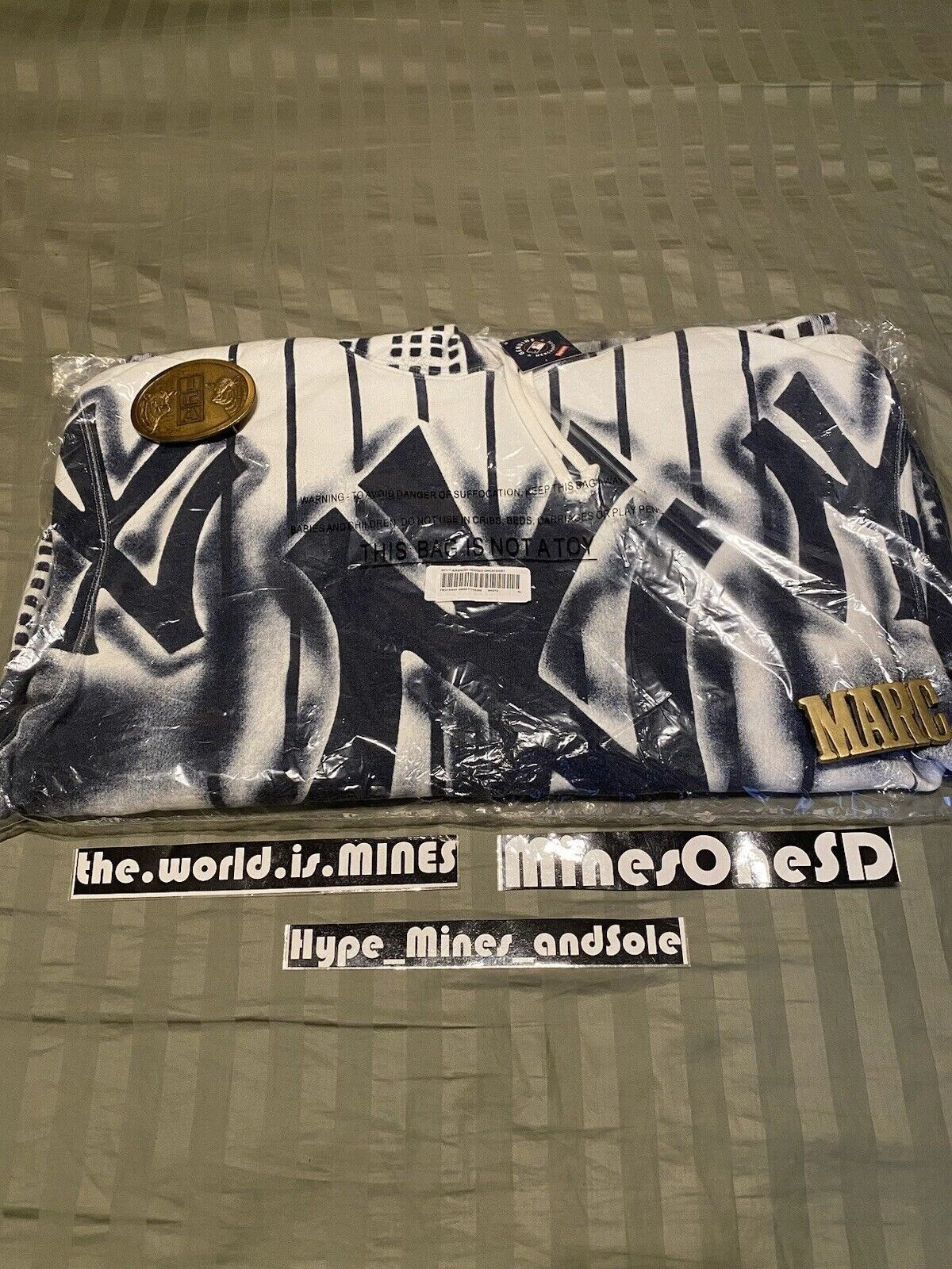 Sweat à capuche aérographe Supreme x New York Yankees neuf avec étiquette   XL