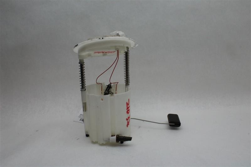 Used Fuel Pump fits: 2014 Maserati QUATTROPORTE  Grade A