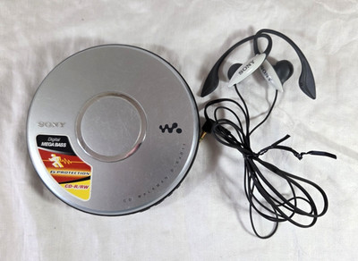 Sony Walkman D-EJ011 CD-R/RW Walkman w/ Headphones - Tested and Working!