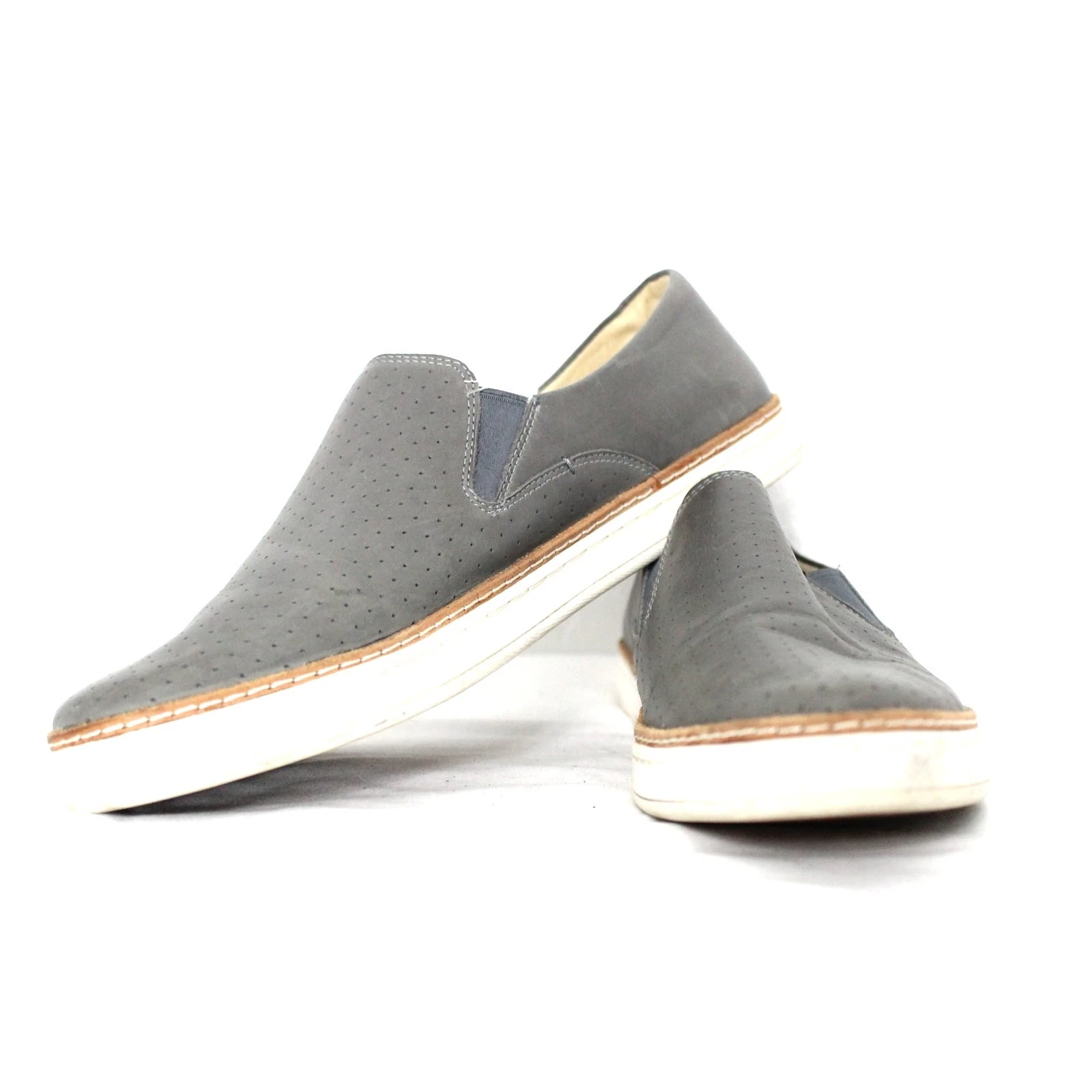 Mocassino slip on UGG in pelle traforata a cuneo taglia 9 5 Preloved Preppy