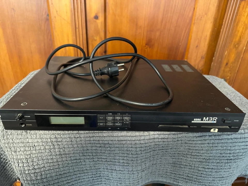 KORG M3R Synthesizer - Bild 2 von 4