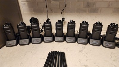 Kenwood Nexedge NX-240V-K Walkie Talkies 16 Channel Ksc-35s Chargers 