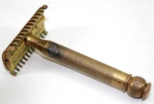 Vintage Gillette 3-Piece Safety Razor ~ Comb Head ~ 3¼ Inch ~ Made in USA