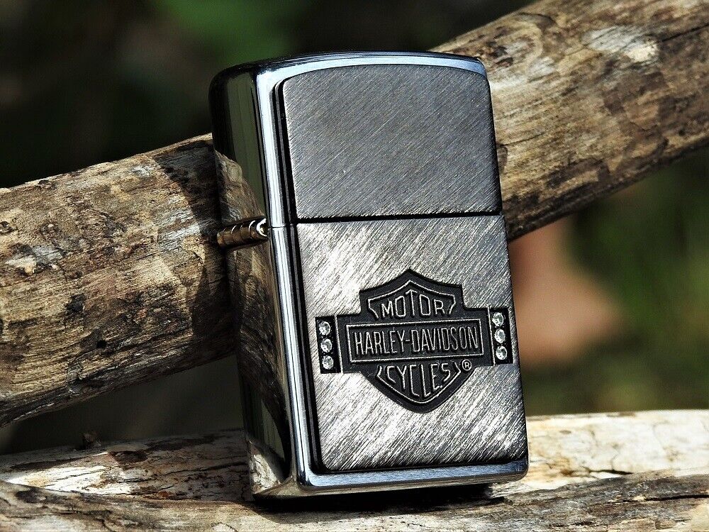 Zippo Lighter - Harley Davidson - Bar and Shield - Swarovski Zippo Lighter - Harley Davidson - Bar and Shield - Swarovski