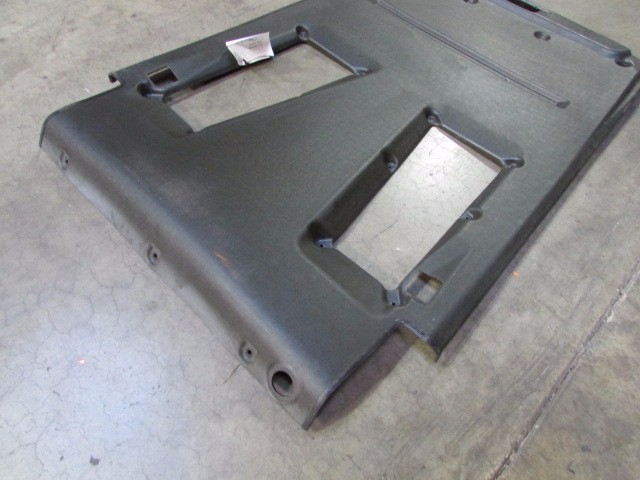 Lamborghini Gallardo, Lower Lid Gate Panel Moulding, w/o Grilles, P/N 400827015B