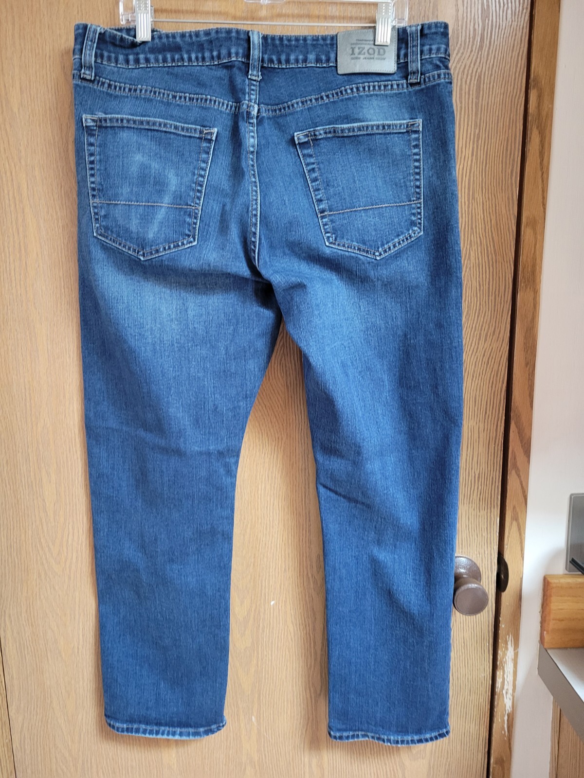 Men's Pre-owned Straight Leg Comfort Stretch Jeans By IZOD. 36 x 29