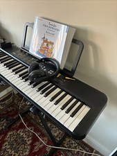 Yamaha Psr F52