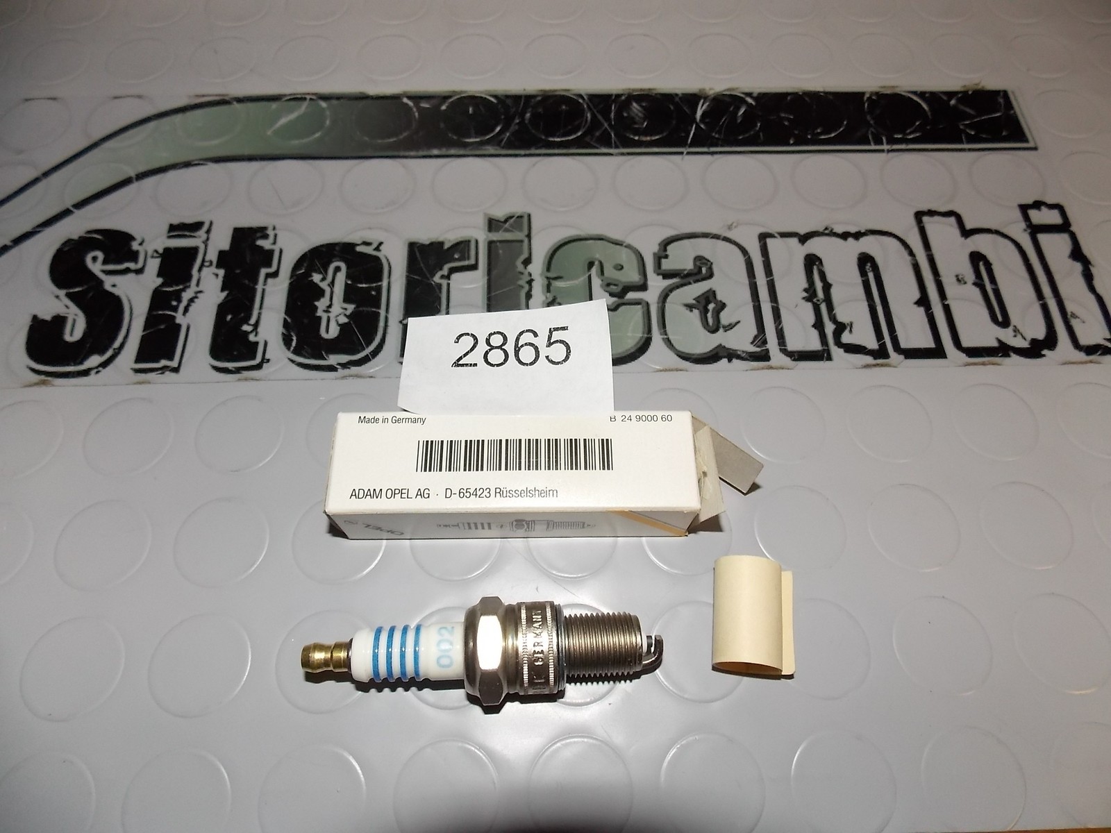 Spark Plug WR8DC Original Suitable for Opel Astra F Corsa B Omega A