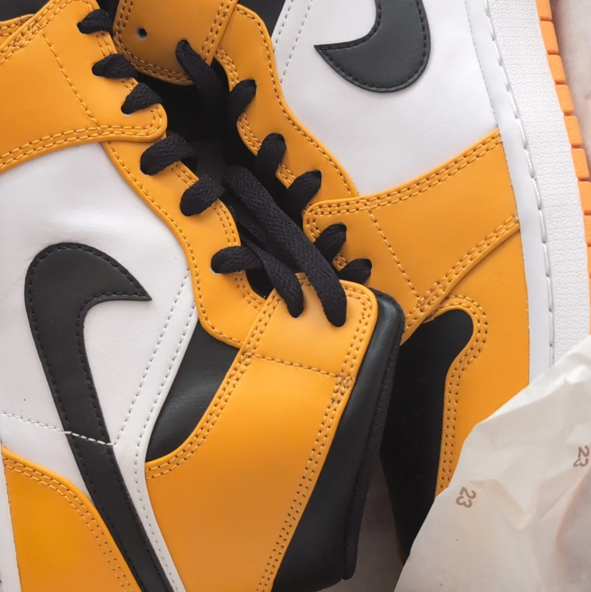 Las mejores ofertas en Jordan 1 Mid Yellow | eBay