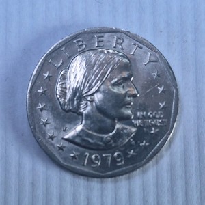 1979 Susan B Anthony $1 Dollar Coin 75% Copper 25% Nickel Circulated