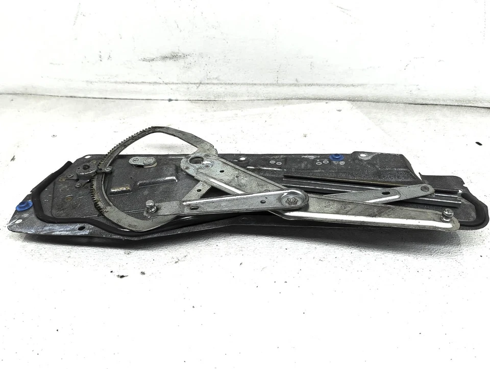 1998-2000 Volvo V70 Front Driver Door Power Window Motor Regulator 91527234 - Image 2 of 4