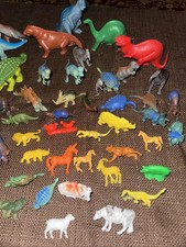 Vintage Plastic Dinosaurs Prehistoric Farm Fence Lot