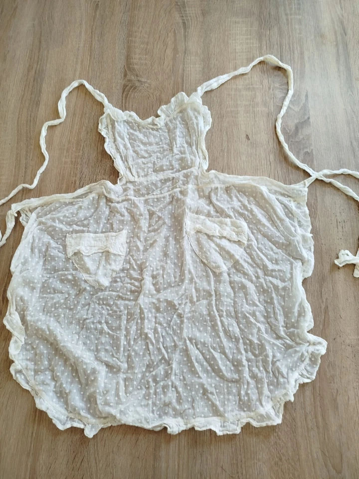 Vintage Children's Women's School Apron. Czechoslovakia. 1970-80 Original DM - Image 3 of 4