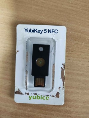 Yubico - YubiKey 5 NFC