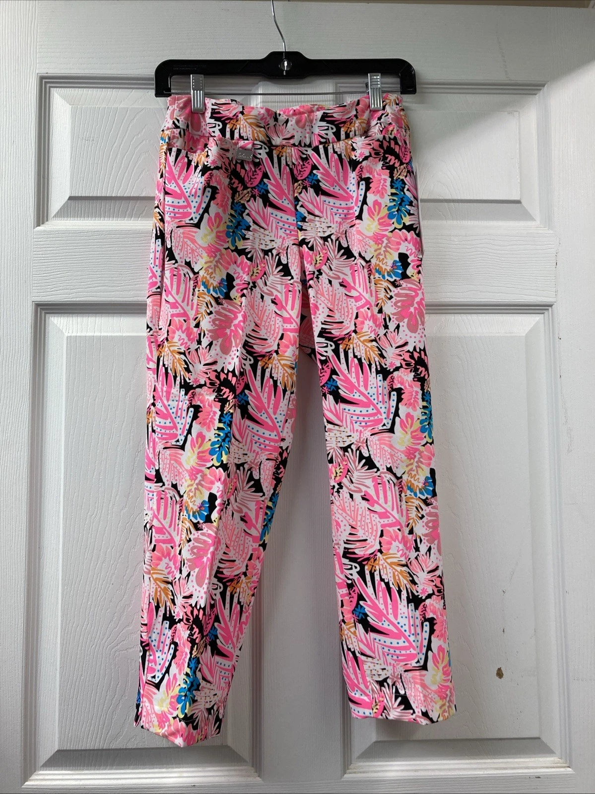Lulu B Size 16 Hot Pink Leaf Print Capri Pants
Opens in a new window or tab