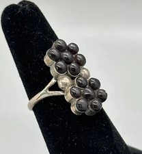 Vintage Zuni Sterling Silver And Black  Onyx Ring  signed Dishi   Size 6 1/4