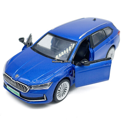 Skoda Superb IV Combi (2023) 1/43 - Bleu Energie