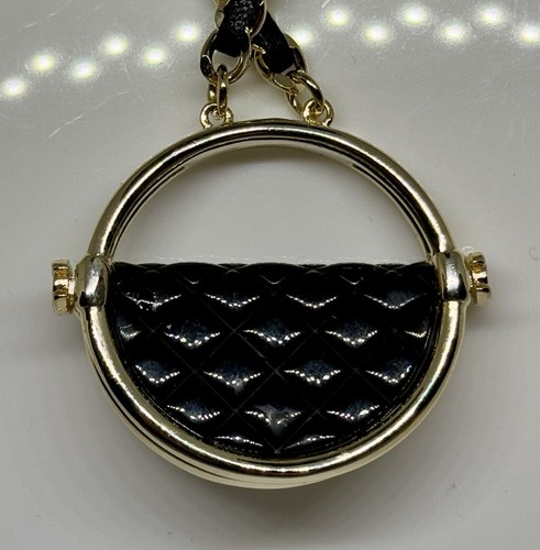 CHANEL Micro Bag B23C Quilted Bag Leather Necklace Pendant - Picture 2 of 4