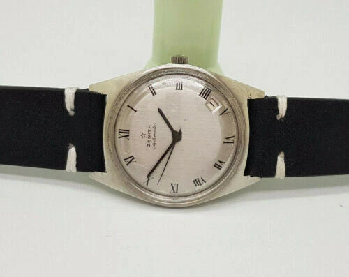 Zenith — VINTAGE ZENITH AUTOMATIC SILVER DIAL DATE AUTOMATIC MAN'S WATCH / D043