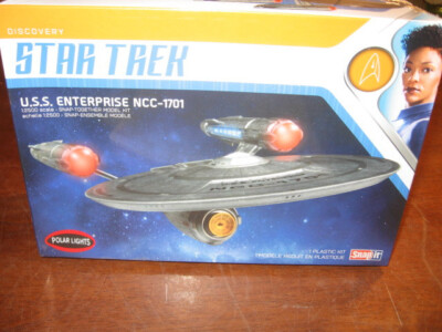 Polar Lights Star Trek USS Enterprise NCC-1701 1:2500 Model Kit POL971M/12