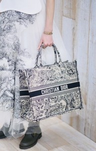 dior bag shopper