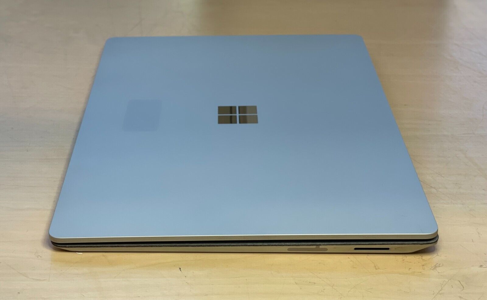 Microsoft Surface Laptop 2 -8th Gen - i5 - 1.70GHz - 8GB RAM 