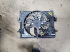 Radiator Fan Motor Fan Assembly Fits 22-24 KICKS 1960667