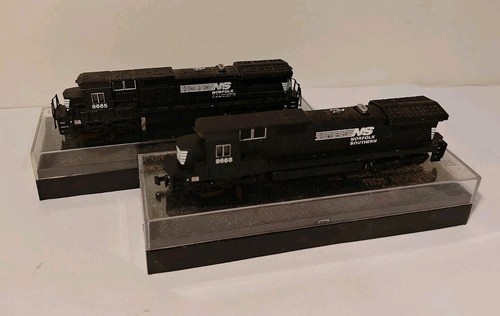 Juego de 2 locomotora diésel Bachmann Spectrum GE Dash 8-40c escala N NS #8668 8665 | Condition: Used