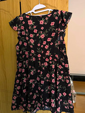 SHEIN Curve 0XL Plus Black Floral V-Neck Ruffle Sleeve Fit & Flare Dress