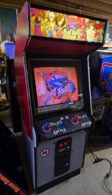 X-MEN VS STREET FIGHTER ARCADE MACHINE by CAPCOM 1996 (Excellent) *RARE*