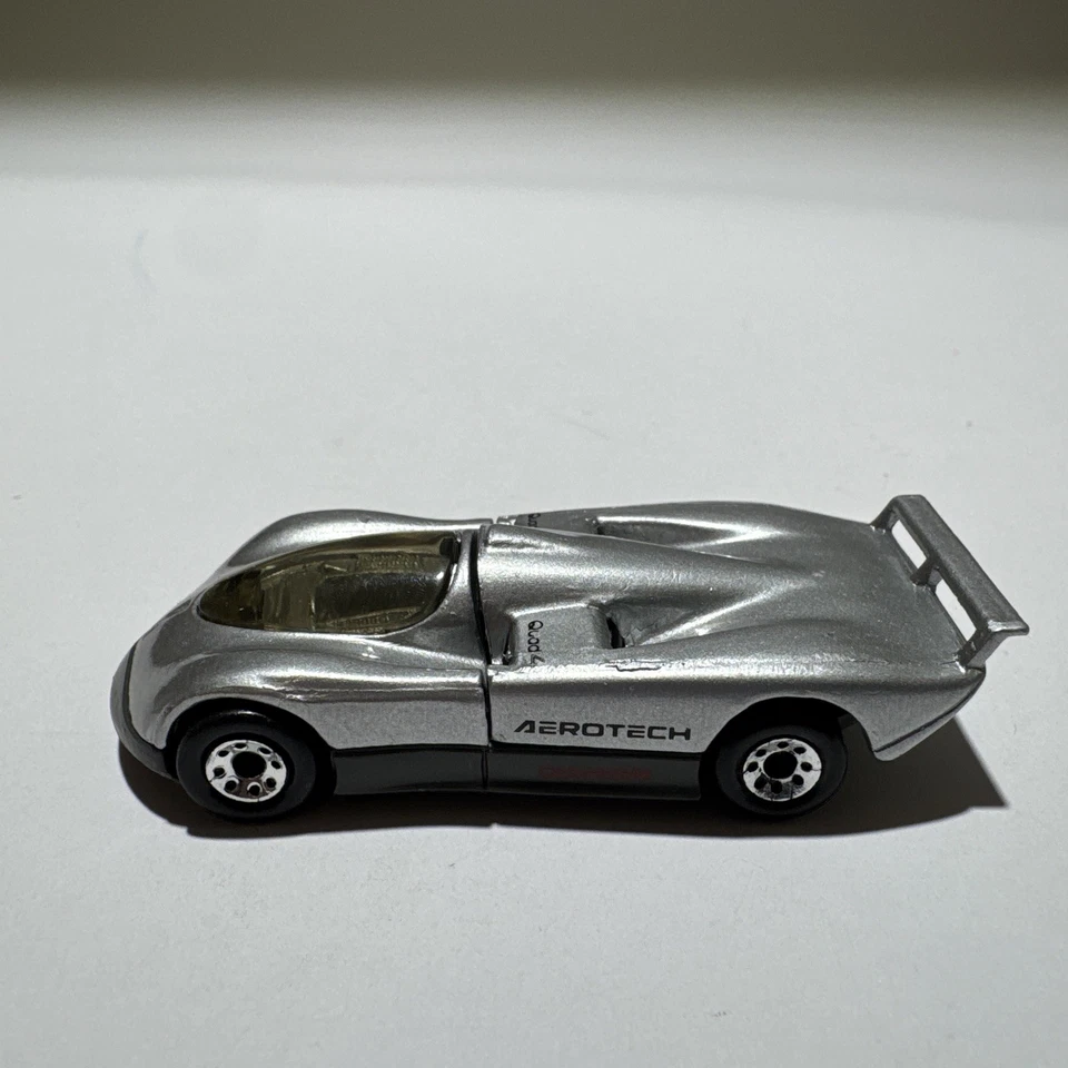 Matchbox 1989 Vintage Oldsmobile Aerotech Gray Opening Hood, NM - Image 4 of 4