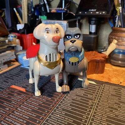 Fisher-Price Liga der Super Haustiere sprechender Krypto- und Fledermaushund