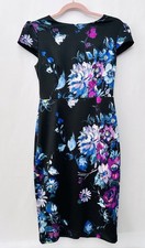BETSEY JOHNSON NWT $148 Smooth Stretch Floral Lined Sheath Dress Size 4