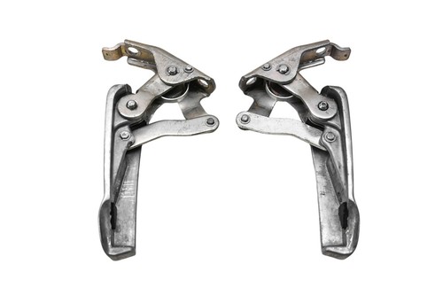 12 Vespa GTV300 IE Foot Pegs Left & Right Piaggio - Picture 3 of 3