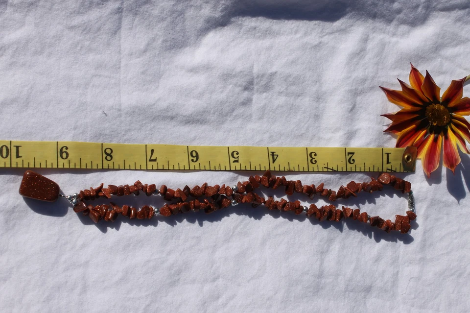 Beautiful Gemstone Chip Necklace with Matching Drop Tumbled Gemstone 18" long - Image 4 of 4