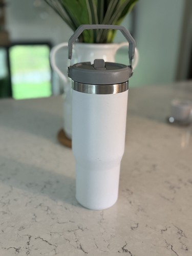 Stanley 30 oz Iceflow Tumbler With Flip Straw and Handle Polar 20-03003 - Picture 3 of 3