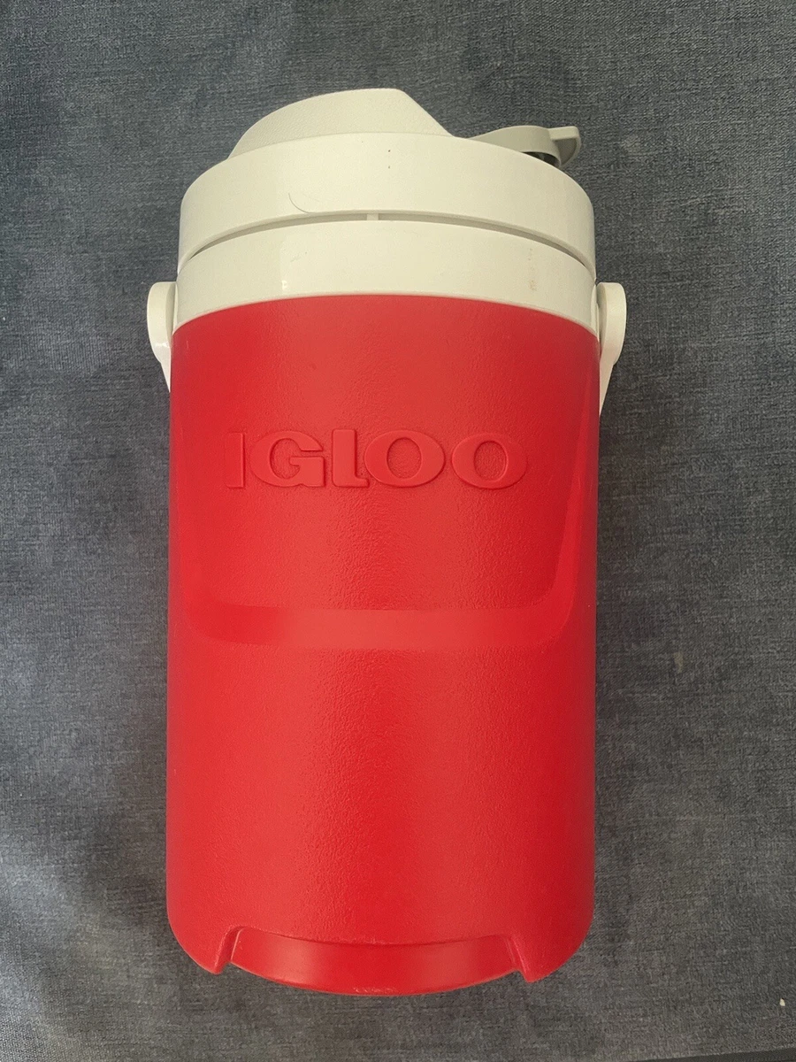 Igloo 1 Gallon Sports Beverage Jug with Hooks - Red