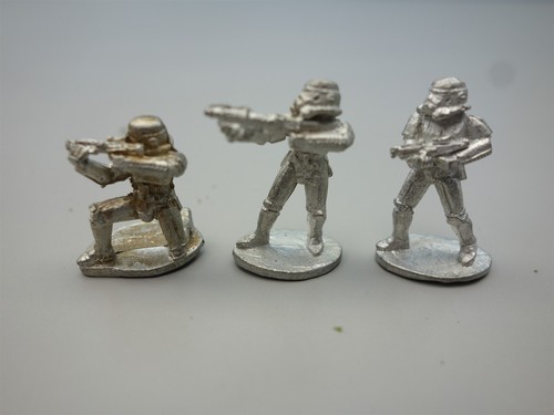 Star Wars Miniatures: West End Games Metal Stormtroopers - Picture 5 of 6