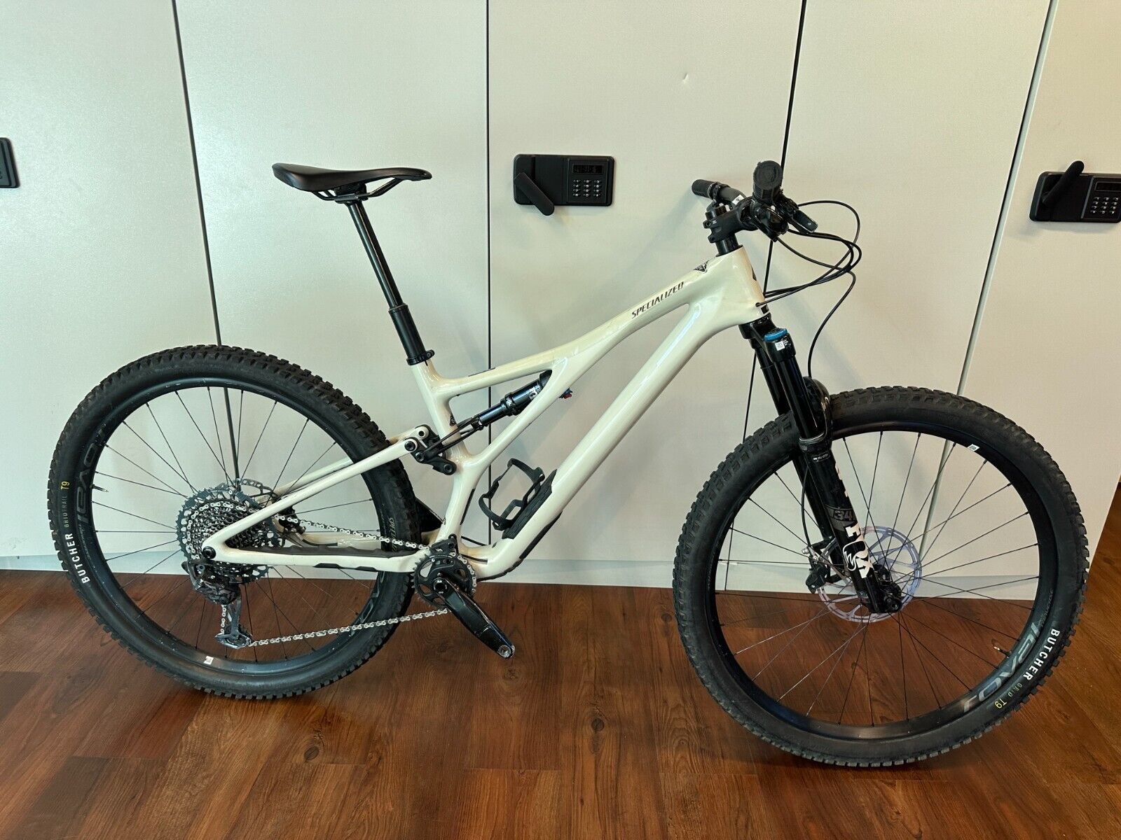 2022 Specialized Stumpjumper Expert Carbon White Mountain S4 Lg #508