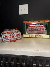 1992 Coca-Cola Town Square Collection Diner Light Village Building Tick Tock
