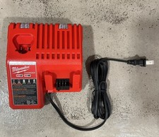 Genuine MILWAUKEE 48-59-1812 18V M12 / M18 LITHIUM ION BATTERY CHARGER