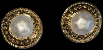 Boucles d'oreilles Chanel métal doré 1990 - Photo 1/4