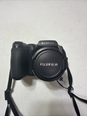 Fujifilm FinePix S700 Digital Camera 7.1MP 10x Optical Zoom Black   TESTED   