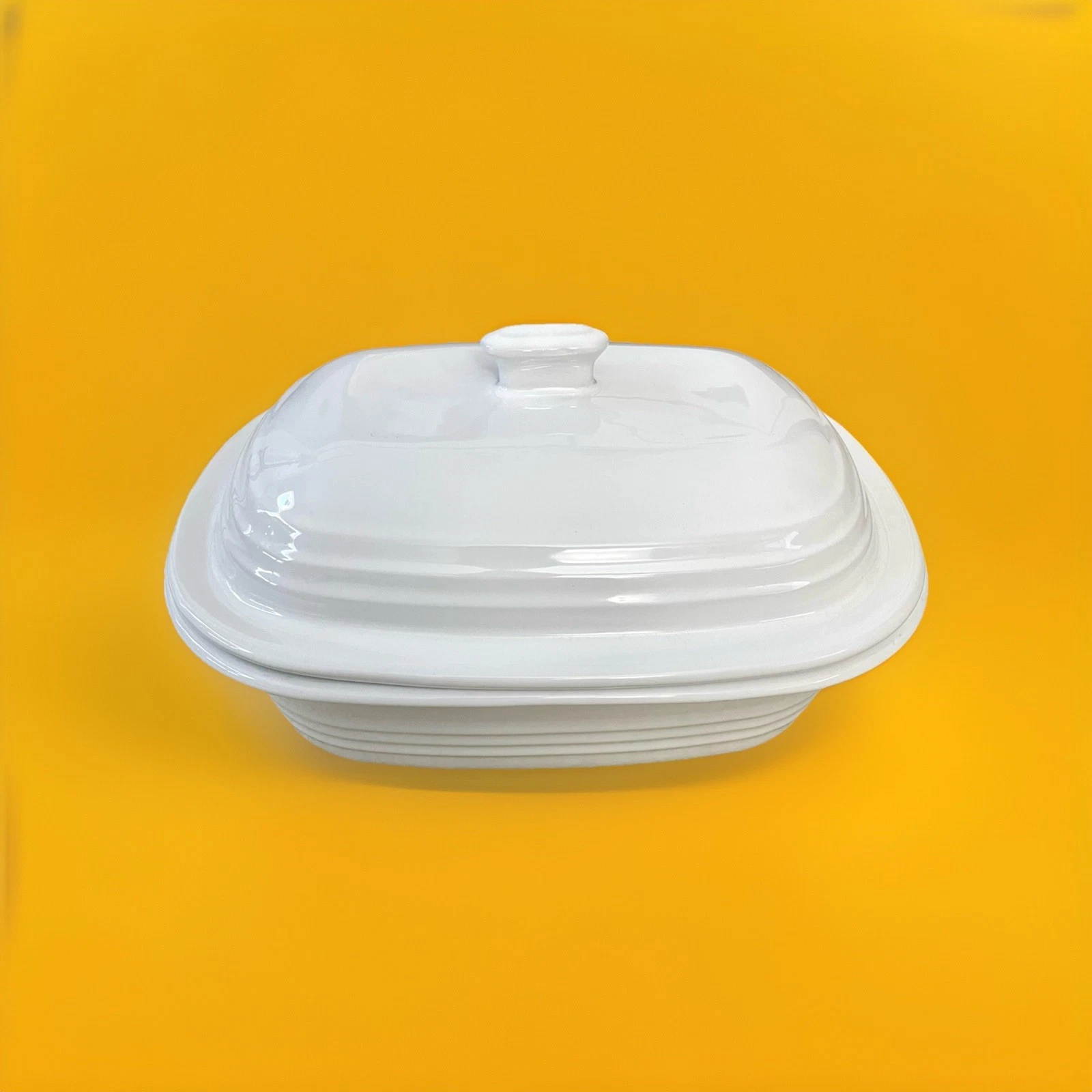 Pampered Chef Stoneware Deep Covered Baker Roast Pan White 3.1 Qt/3 L with Lid!