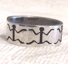 Vintage Sterling Silver Ring Band Stick Figures  Size 7.75    6g
