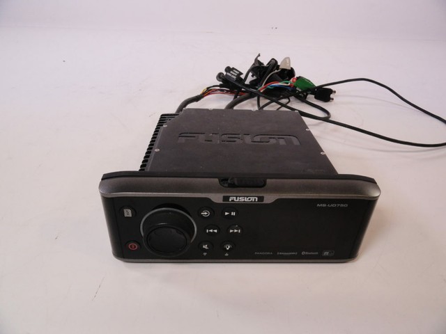 fusion bluetooth head unit